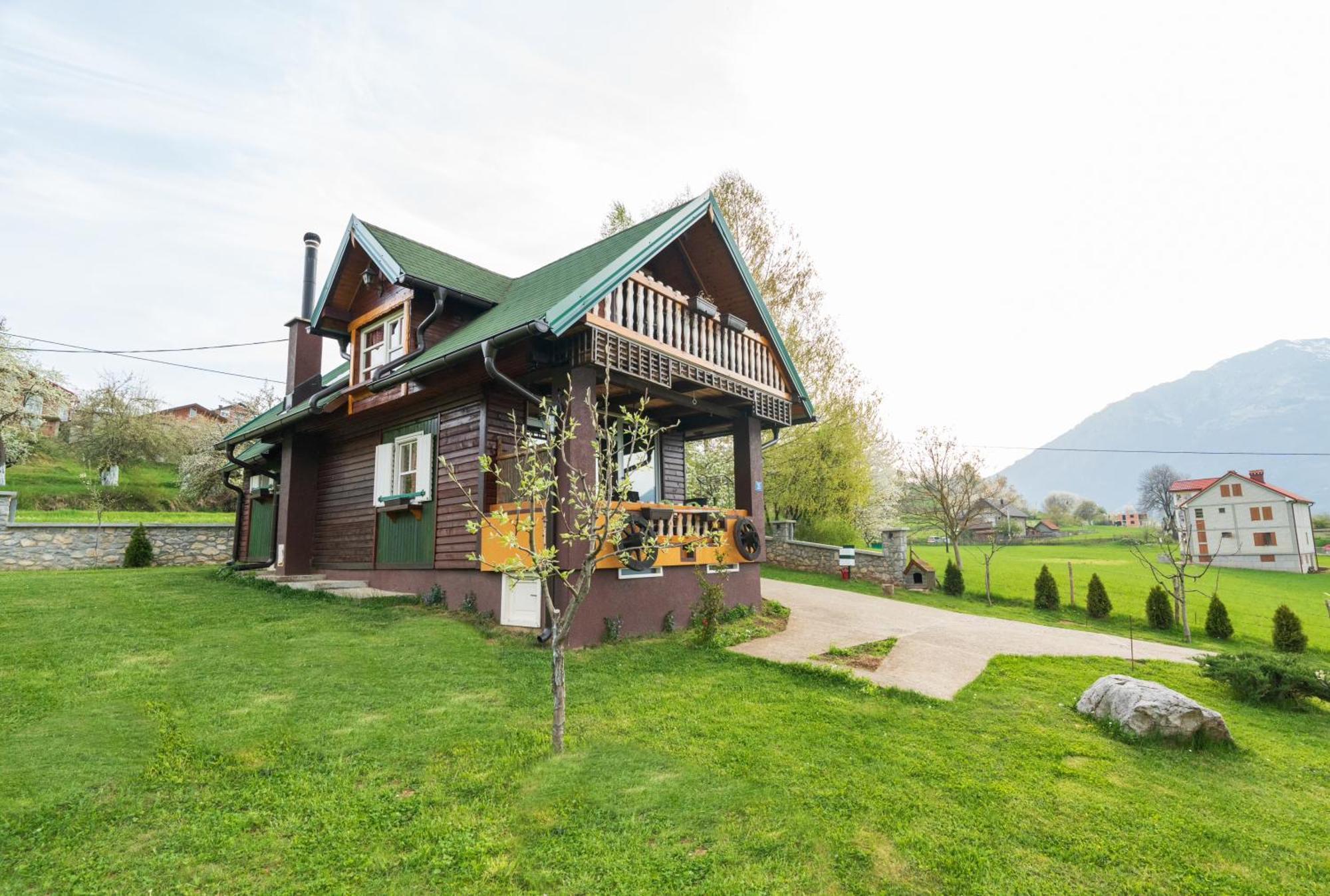 Salerno Camp Villa Plav Exterior photo